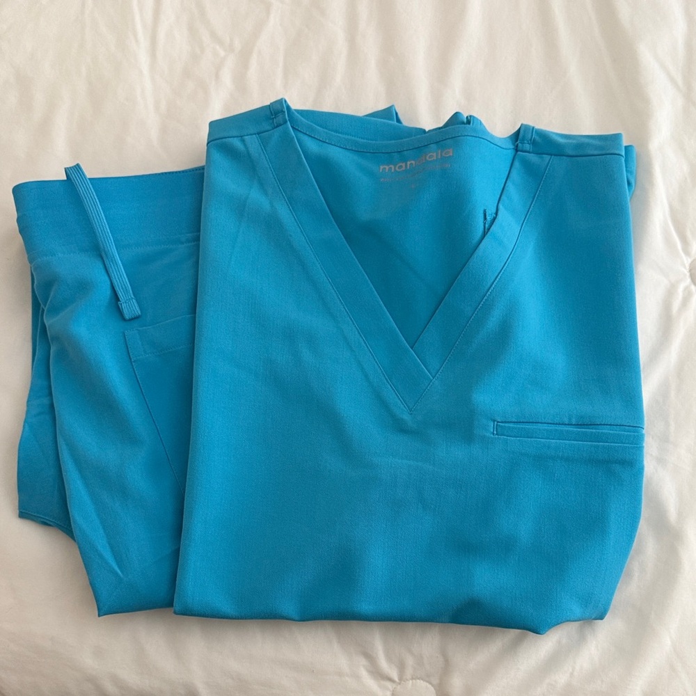 Mandalay Women's V-Neck Scrub Top and Pants Set - Turquoise